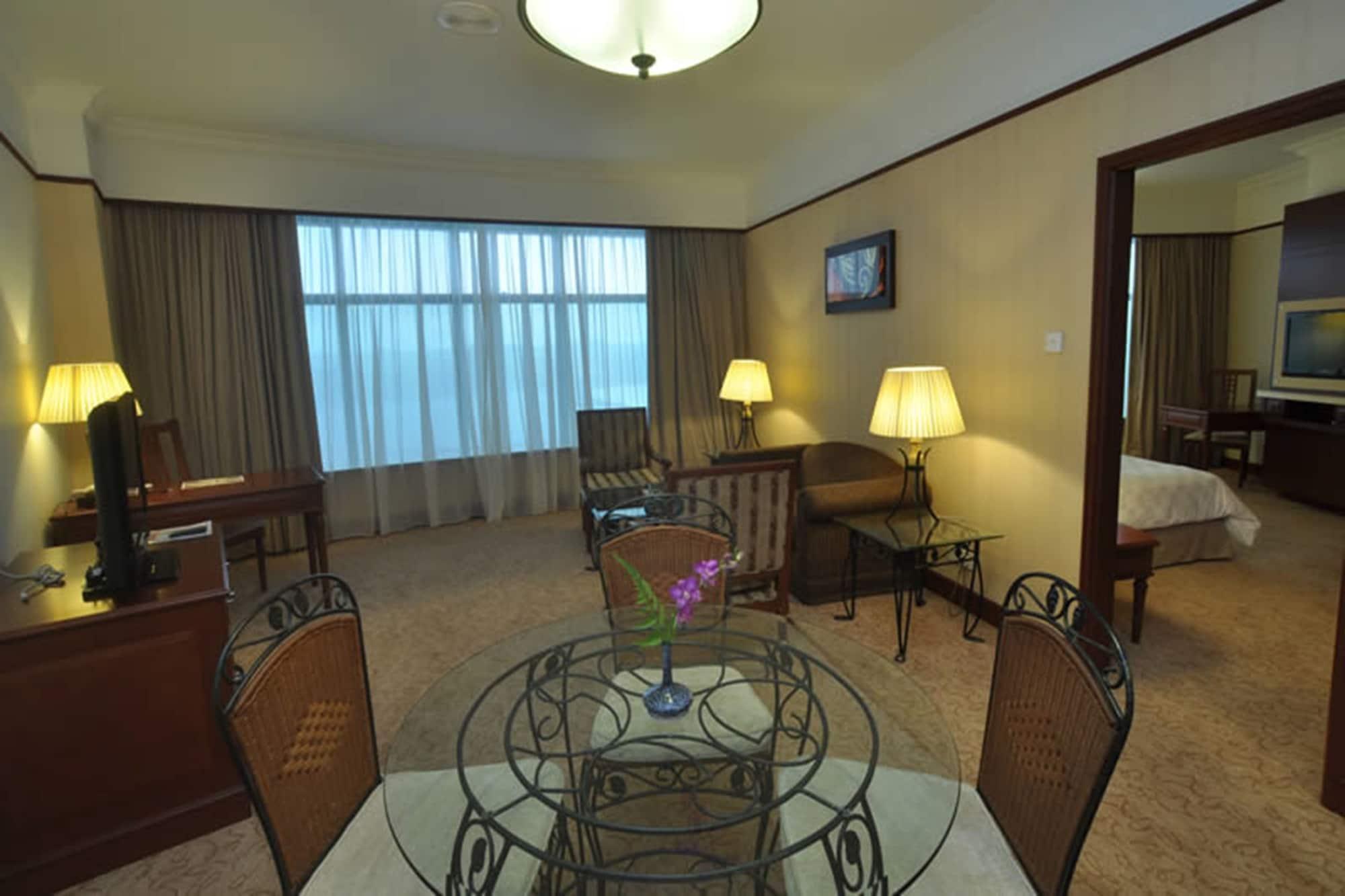Gbw Hotel Johor Bahru Exterior foto