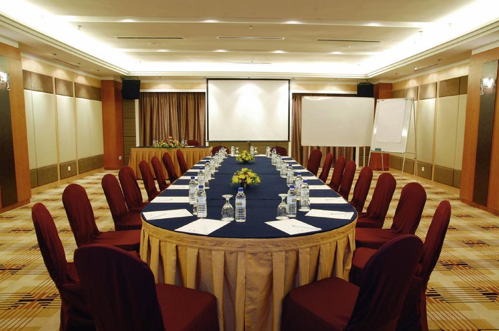 Gbw Hotel Johor Bahru Exterior foto